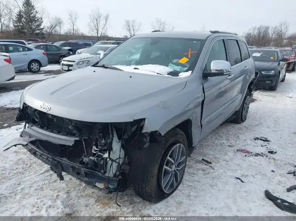 1C4RJFBG8HC844976 2017 JEEP GRAND CHEROKEE - Image 2