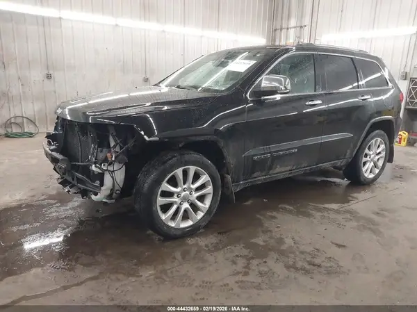 1C4RJFBG8HC845223 2017 JEEP GRAND CHEROKEE - Image 2