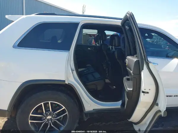1C4RJFBG8HC861311 2017 JEEP GRAND CHEROKEE - Image 8
