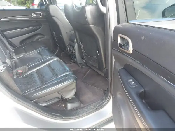 1C4RJFBG8HC861535 2017 JEEP GRAND CHEROKEE - Image 8
