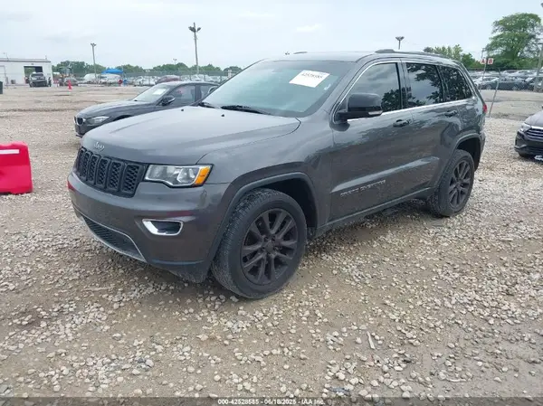 1C4RJFBG8HC867660 2017 JEEP GRAND CHEROKEE - Image 2