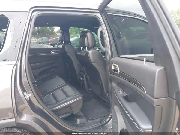 1C4RJFBG8HC867660 2017 JEEP GRAND CHEROKEE - Image 8