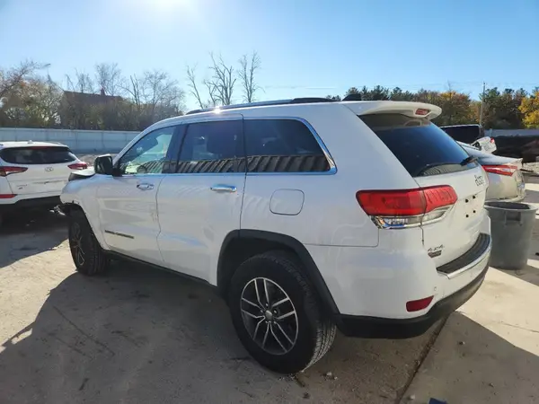 1C4RJFBG8HC884832 2017 JEEP GRAND CHEROKEE - Image 2