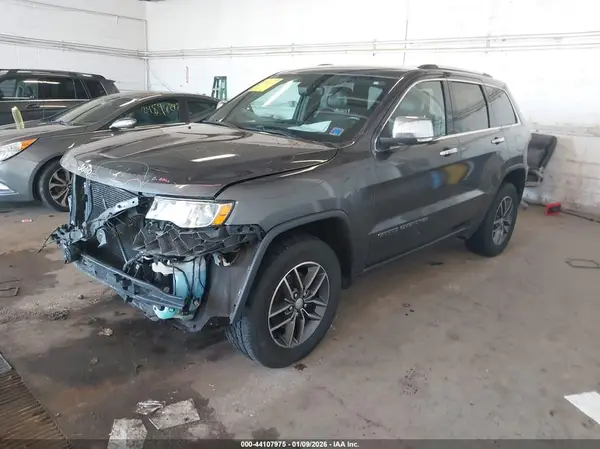 1C4RJFBG8HC888542 2017 JEEP GRAND CHEROKEE - Image 2