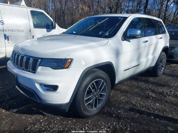 1C4RJFBG8HC924620 2017 JEEP GRAND CHEROKEE - Image 2
