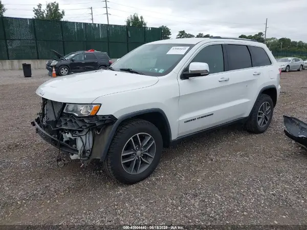1C4RJFBG8HC939814 2017 JEEP GRAND CHEROKEE - Image 2