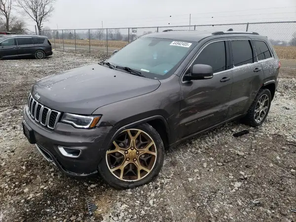 1C4RJFBG8JC119562 2018 JEEP GRAND CHEROKEE - Image 1