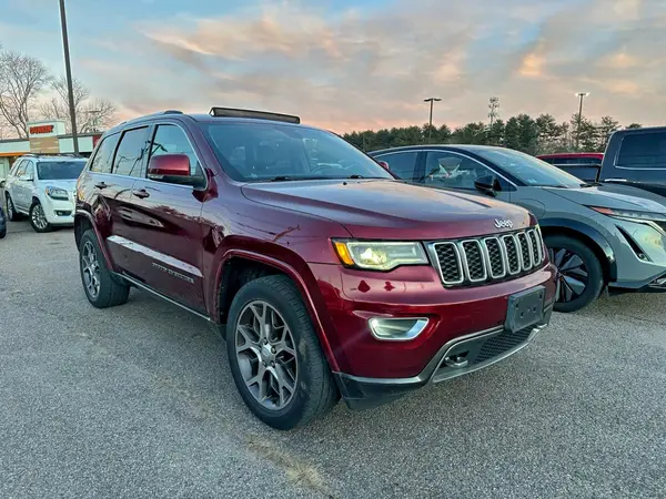 1C4RJFBG8JC156482 2018 JEEP GRAND CHEROKEE - Image 1