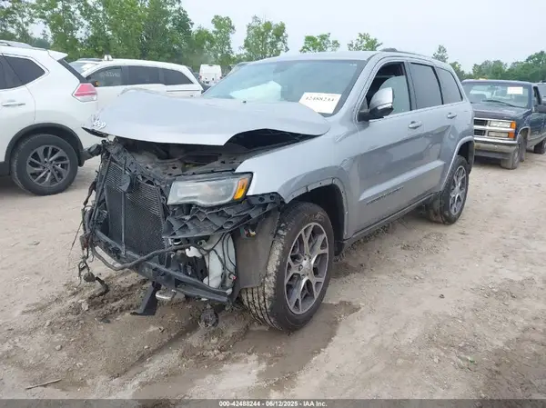 1C4RJFBG8JC244125 2018 JEEP GRAND CHEROKEE - Image 2