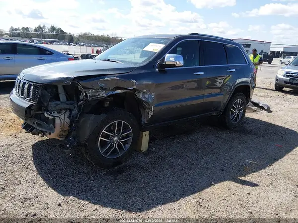 1C4RJFBG8JC309748 2018 JEEP GRAND CHEROKEE - Image 2