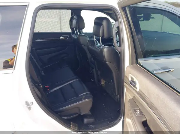 1C4RJFBG8KC640864 2019 JEEP GRAND CHEROKEE - Image 8