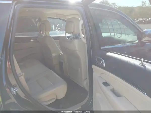 1C4RJFBG8KC782406 2019 JEEP GRAND CHEROKEE - Image 8
