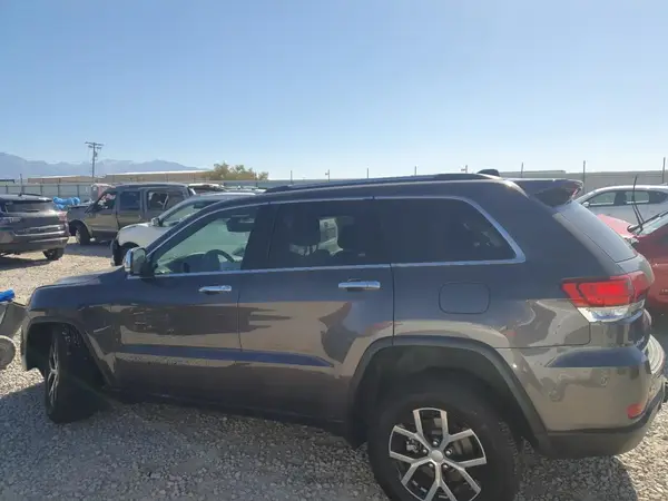 1C4RJFBG8MC568955 2021 JEEP GRAND CHEROKEE - Image 2