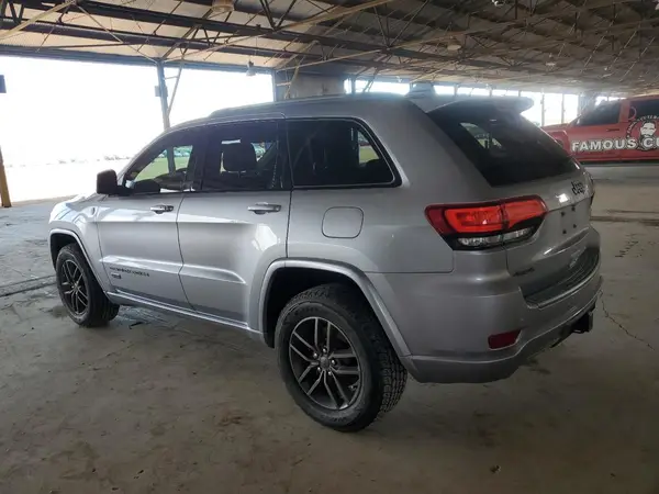 1C4RJFBG9HC607395 2017 JEEP GRAND CHEROKEE - Image 2