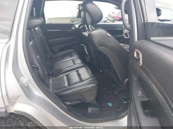 1C4RJFBG9HC764375 2017 JEEP GRAND CHEROKEE - Image 8