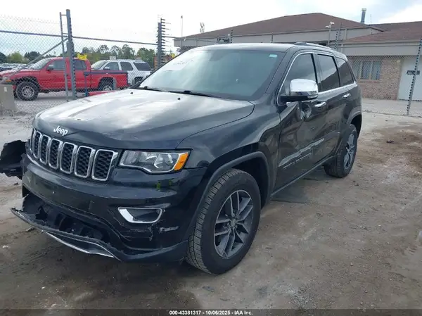 1C4RJFBG9HC815972 2017 JEEP GRAND CHEROKEE - Image 2