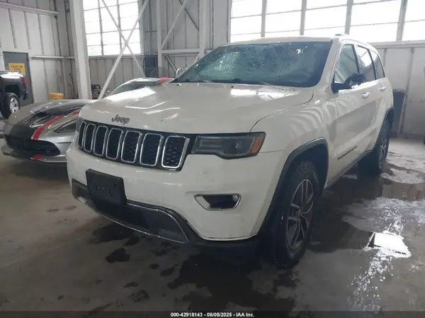 1C4RJFBG9HC852889 2017 JEEP GRAND CHEROKEE - Image 2