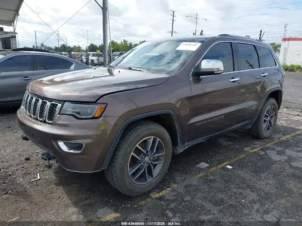 1C4RJFBG9HC902674 2017 JEEP GRAND CHEROKEE - Image 2