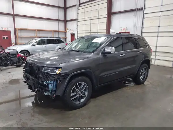 1C4RJFBG9HC946089 2017 JEEP GRAND CHEROKEE - Image 2