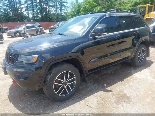 1C4RJFBG9JC127427 2018 JEEP GRAND CHEROKEE - Image 2