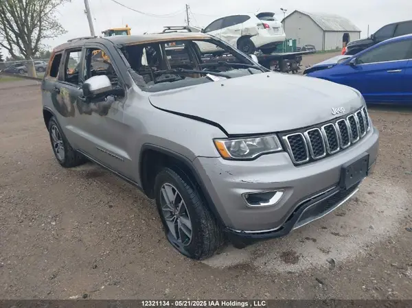1C4RJFBG9JC134877 2018 JEEP GRAND CHEROKEE - Image 1
