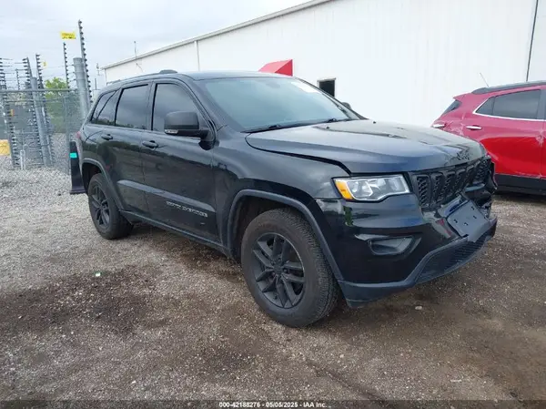 1C4RJFBG9JC369375 2018 JEEP GRAND CHEROKEE - Image 1