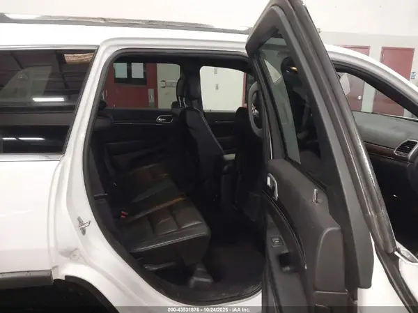 1C4RJFBG9KC723879 2019 JEEP GRAND CHEROKEE - Image 8