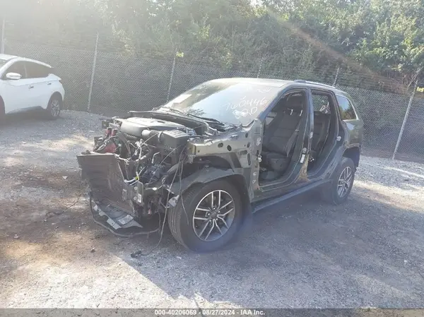 1C4RJFBG9KC760446 2019 JEEP GRAND CHEROKEE - Image 2