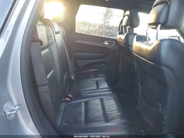 1C4RJFBG9KC773004 2019 JEEP GRAND CHEROKEE - Image 8