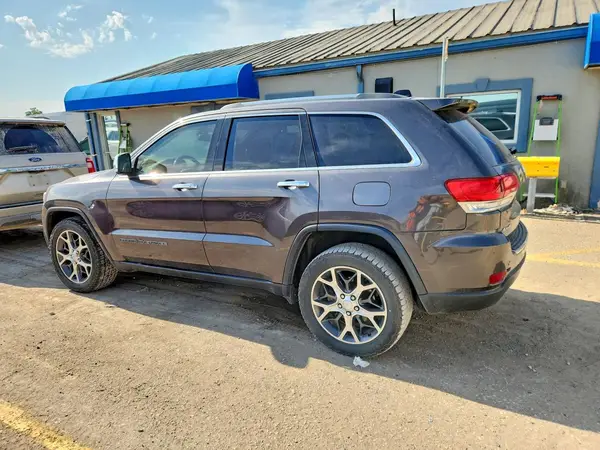 1C4RJFBG9KC781880 2019 JEEP GRAND CHEROKEE - Image 2