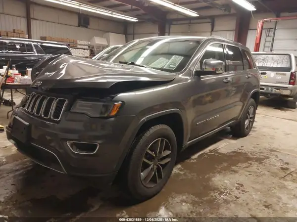 1C4RJFBG9KC784679 2019 JEEP GRAND CHEROKEE - Image 2