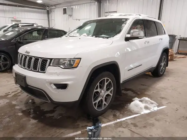 1C4RJFBG9LC137572 2020 JEEP GRAND CHEROKEE - Image 2