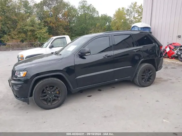 1C4RJFBG9LC417752 2020 JEEP GRAND CHEROKEE - Image 2
