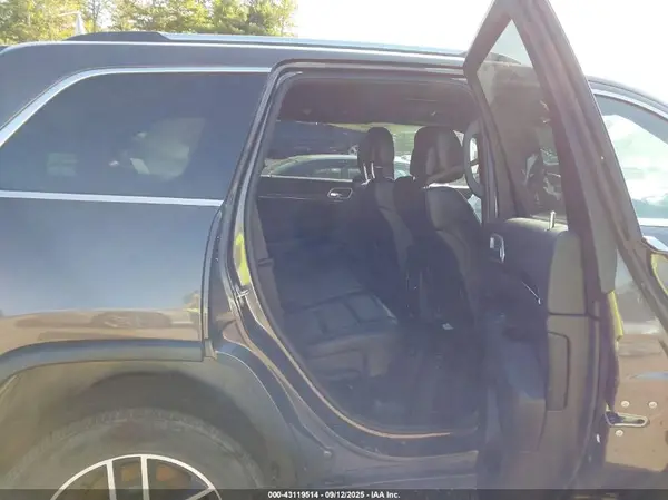 1C4RJFBG9MC618407 2021 JEEP GRAND CHEROKEE - Image 8