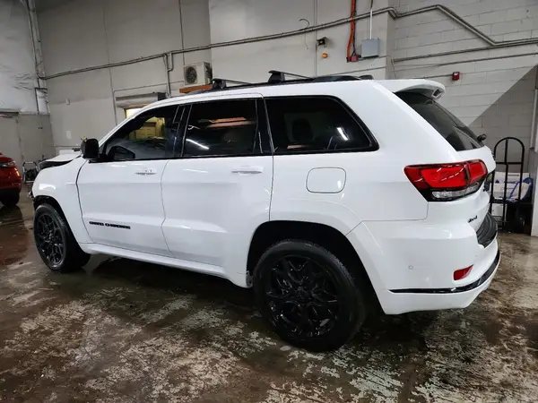 1C4RJFBG9MC768601 2021 JEEP GRAND CHEROKEE - Image 2