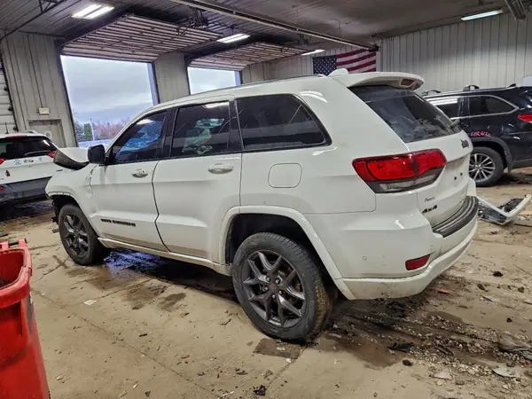 1C4RJFBG9MC811849 2021 JEEP GRAND CHEROKEE - Image 2