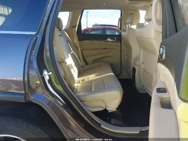 1C4RJFBGXHC615747 2017 JEEP GRAND CHEROKEE - Image 8