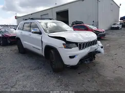 1C4RJFBGXHC635318 2017 JEEP GRAND CHEROKEE