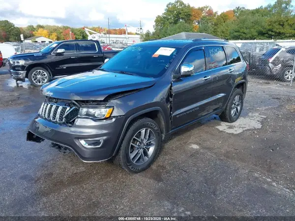 1C4RJFBGXHC641037 2017 JEEP GRAND CHEROKEE - Image 2