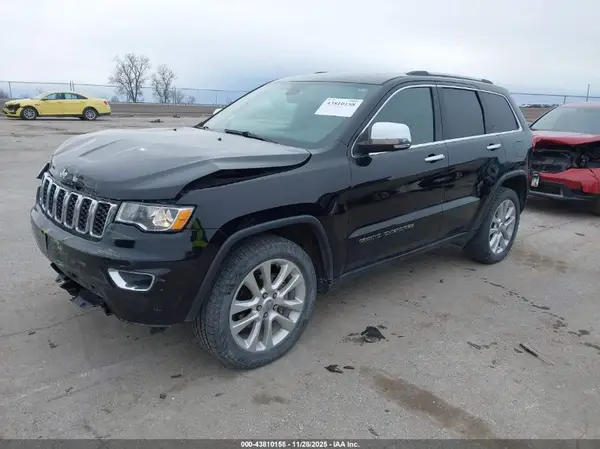 1C4RJFBGXHC714889 2017 JEEP GRAND CHEROKEE - Image 2