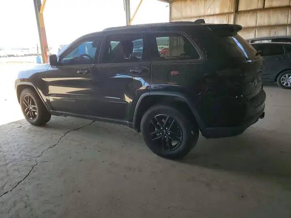 1C4RJFBGXHC803314 2017 JEEP GRAND CHEROKEE - Image 2