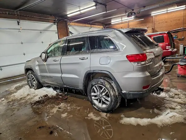 1C4RJFBGXHC900304 2017 JEEP GRAND CHEROKEE - Image 2