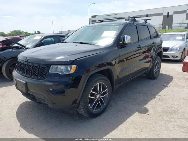 1C4RJFBGXHC913845 2017 JEEP GRAND CHEROKEE - Image 2
