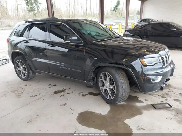 1C4RJFBGXJC138078 2018 JEEP GRAND CHEROKEE - Image 1