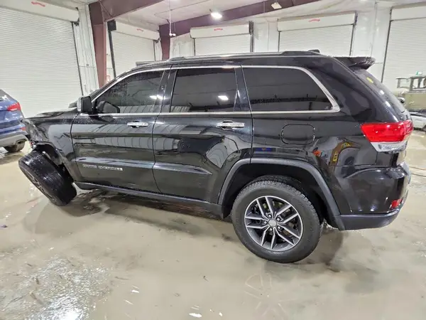 1C4RJFBGXJC241307 2018 JEEP GRAND CHEROKEE - Image 2