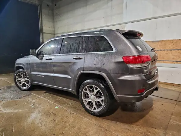 1C4RJFBGXJC320590 2018 JEEP GRAND CHEROKEE - Image 2