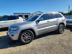 1C4RJFBGXJC335025 2018 JEEP GRAND CHEROKEE
