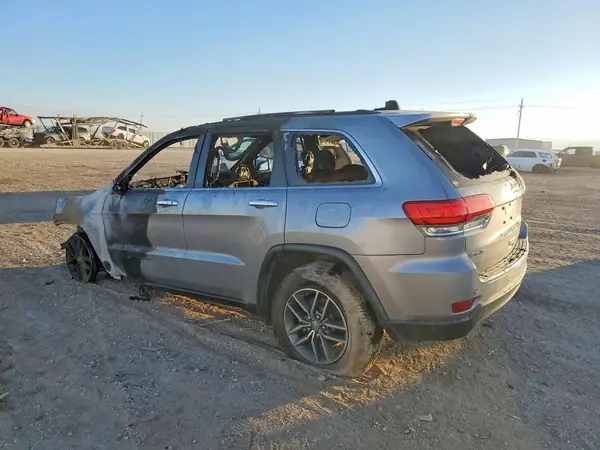 1C4RJFBGXJC337213 2018 JEEP GRAND CHEROKEE - Image 2