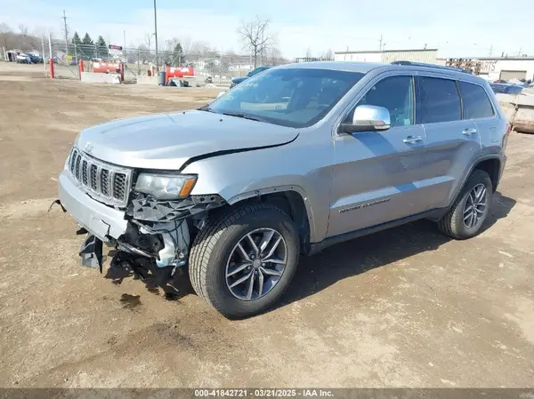 1C4RJFBGXJC388095 2018 JEEP GRAND CHEROKEE - Image 2