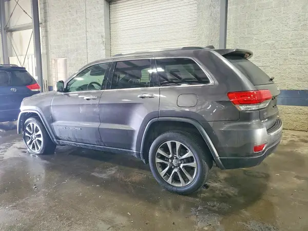 1C4RJFBGXJC435237 2018 JEEP GRAND CHEROKEE - Image 2